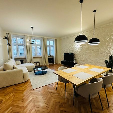 Apartement Starowka Jelenia Góra Exteriör bild