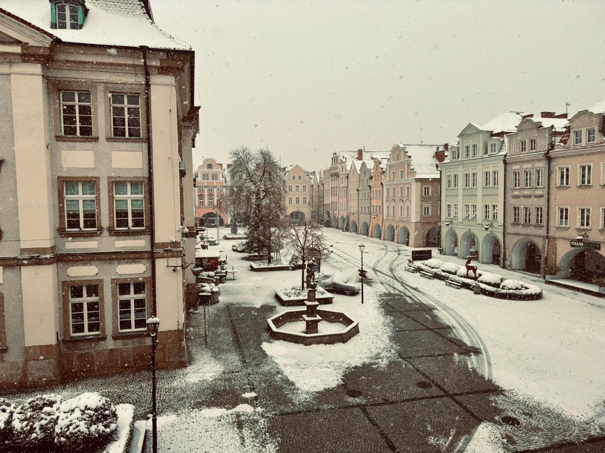 Apartement Starowka Jelenia Góra Exteriör bild